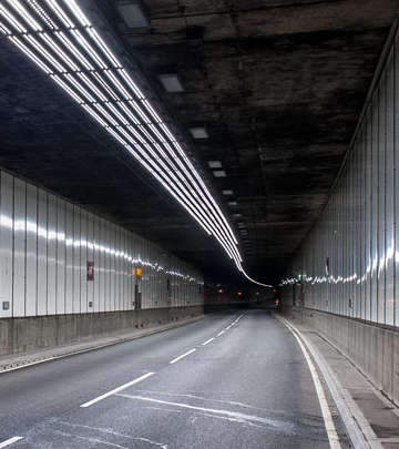 Светодиодные светильники Philips эффективно освещают туннель Meir
