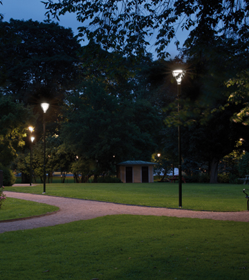 Нові світлодіодні світильники Metronomis для парків 