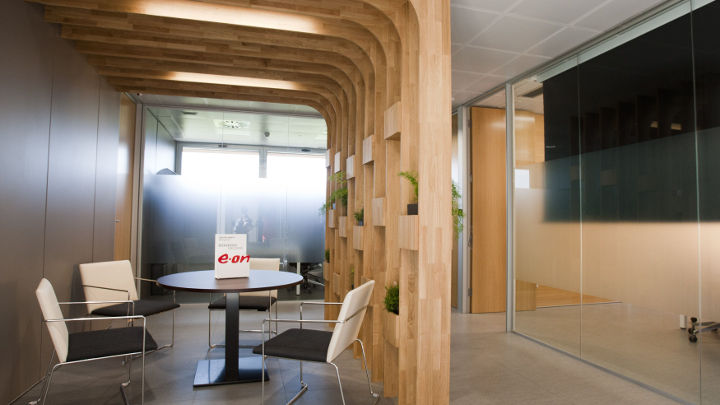 Philips Lighting создает уютное освещение в зонах отдыха E.ON, Spain за счет применения современных светодиодных светильников