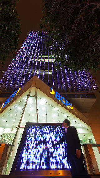 Здание BCP, освещенное Philips Lighting