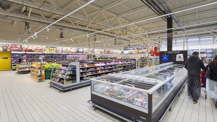 Сэкономьте до 20% с помощью света, приспосабливающегося к уровню естественного освещения.