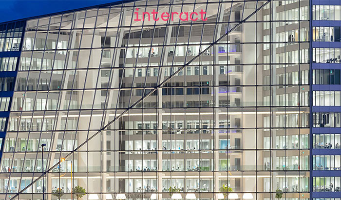 Фасад офисного здания The Edge в Амстердаме